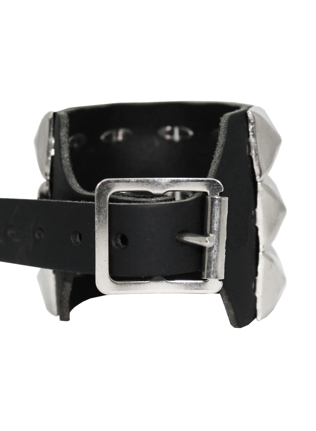 3-rækket pyramidearmbånd