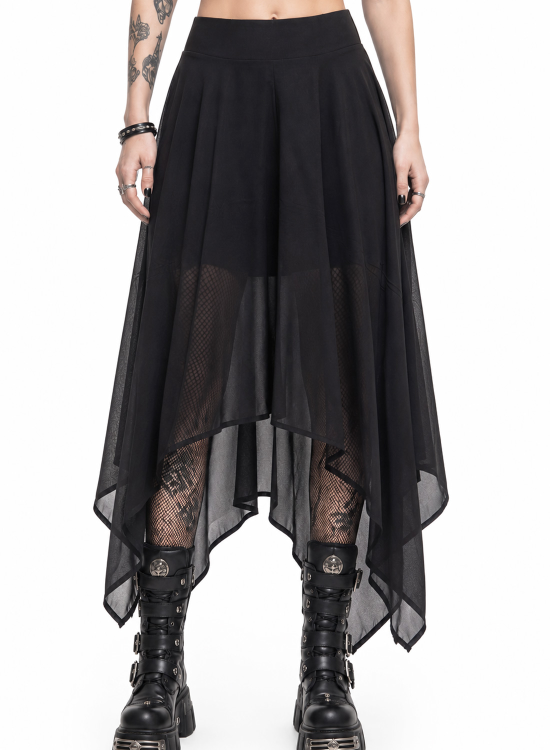 Midnight Shadow Skort – sort asymmetrisk gotisk nederdel med bred elastik i taljen, gennemsigtige lag, spidse ender og indbyggede hotpants.